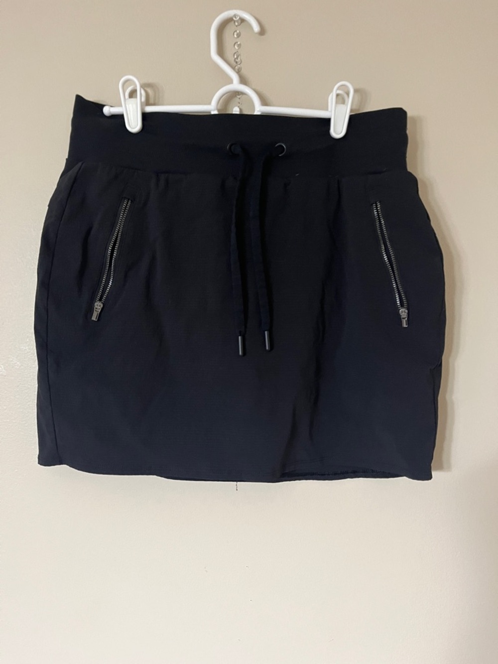 Athleta Black Drawstring Skort with Zip Pockets